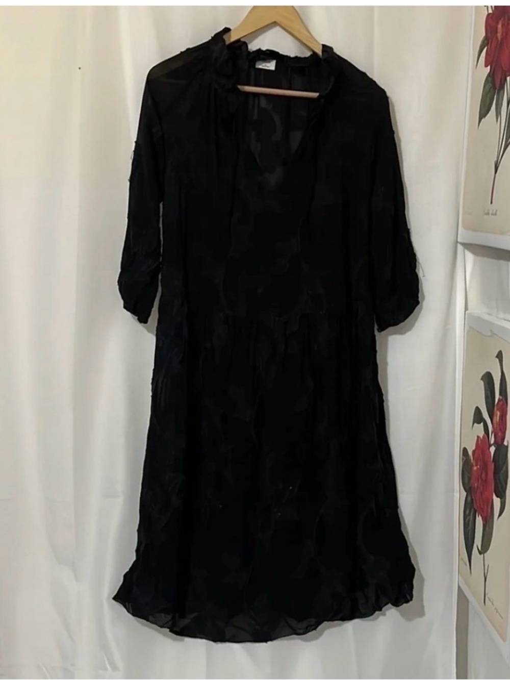 Wilfred Black Midi V‑Neck Dress